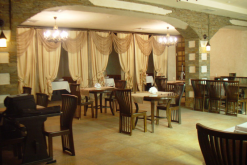 Ресторан-кафе Альпийский дворик - Академика Павлова, 303-А - Харьков